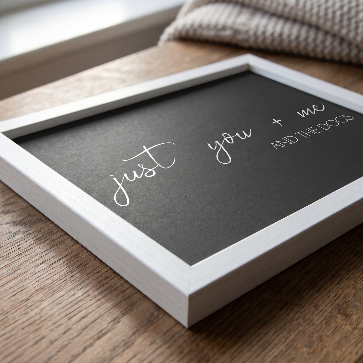 Close-up of the printed design and material. [ks Background=Charcoal; Style=White Frame; kind=closeup]