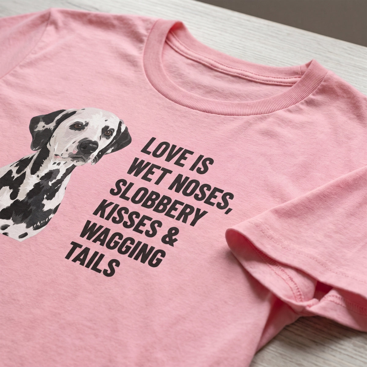 Close-up of the printed design and material. [ks Colour=Pink; kind=closeup]